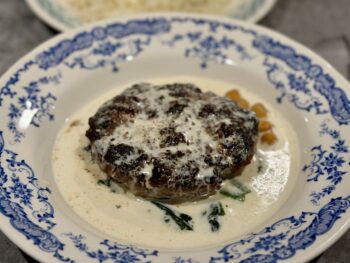 ハンバーグの水田 のハンバーグ」