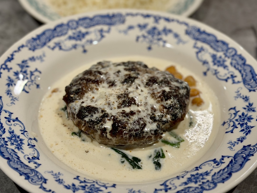 ハンバーグの水田 のハンバーグ」