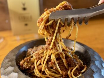 トラットリア タノ ゴロゴロ肉のボロネーゼ
